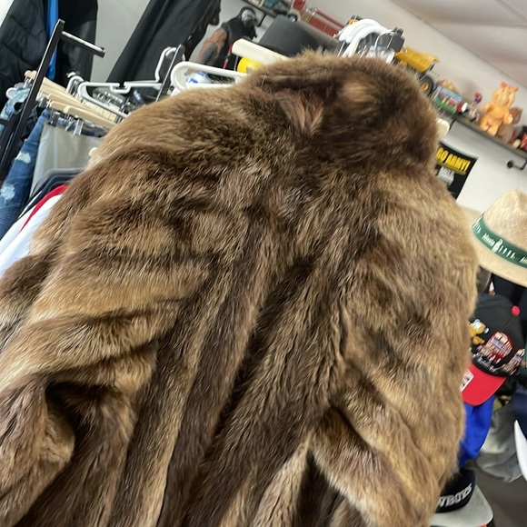 Unisex Adult Fulginitis Long Haired Beaver Trench Coat Fur Custom Rare Pre Owned - Picture 13 of 16